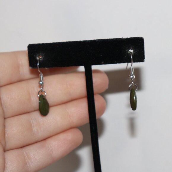 🌿 Silver & Olive-Green Dangle Earrings – 1.25" - Picture 2 of 4